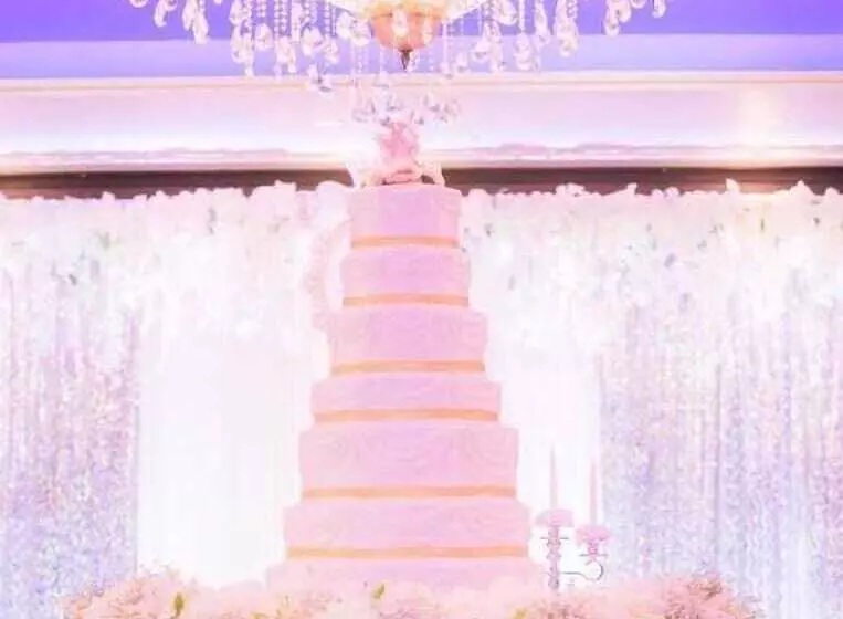 Hotelli Jolly Suites Petkasem