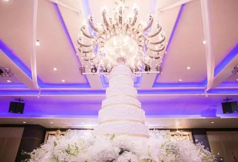 Hotelli Jolly Suites Petkasem