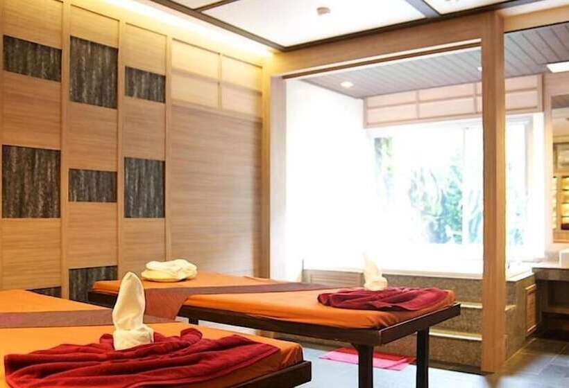 酒店 Jolly Suites Petkasem