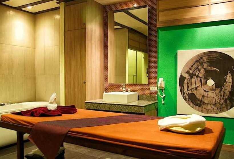 酒店 Jolly Suites Petkasem