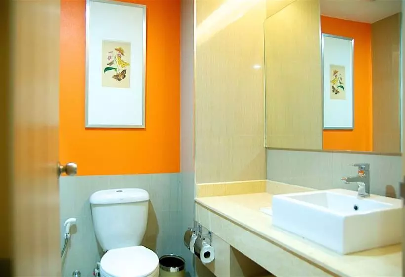 Hotelli Jolly Suites Petkasem