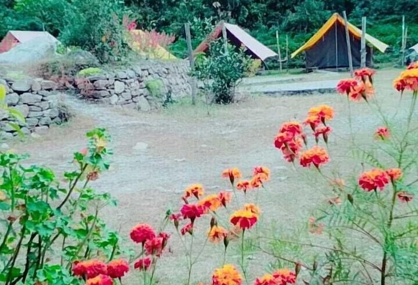 Hotel Nainital River Camp