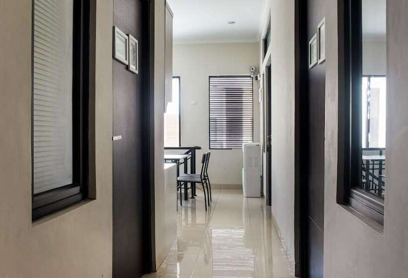 בית מלון כפרי Oyo 3251 D Daun Inn