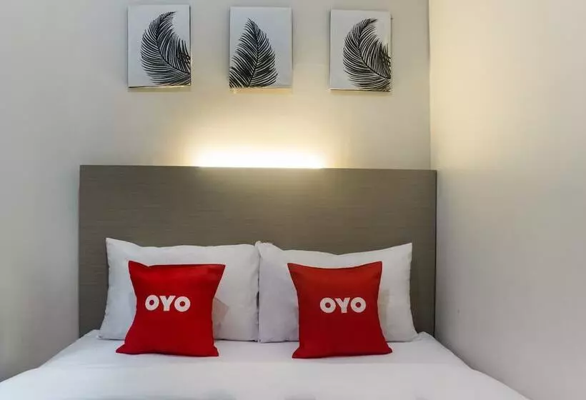 Hotel Oyo 3251 D Daun Inn