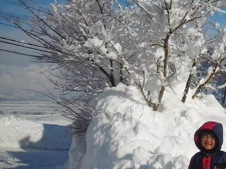 Majatalo Bikkuri Rietan