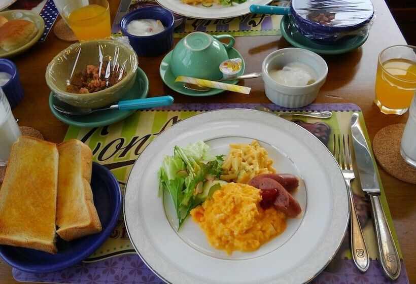 Pensão Bikkuri Rietan