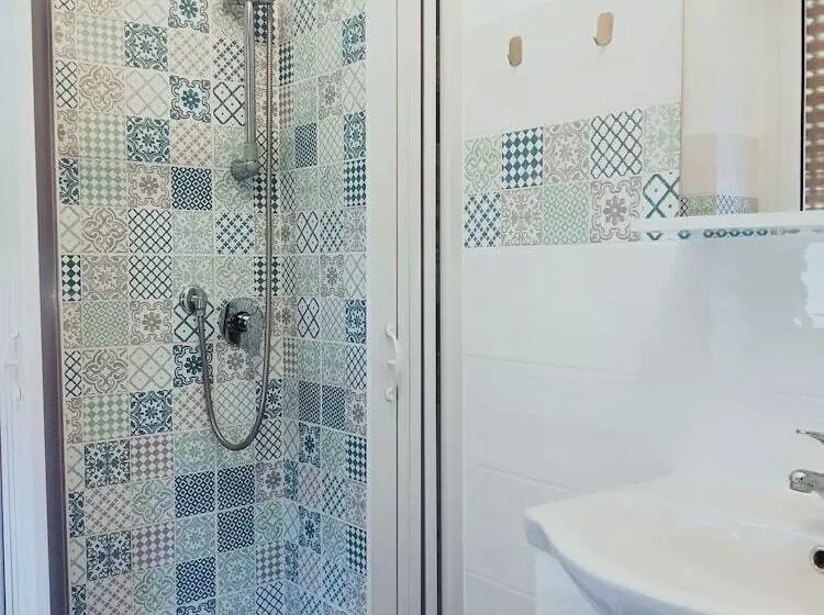 Majatalo Isola Verde Guest House