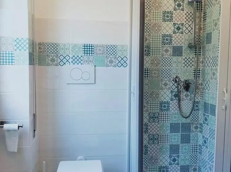 Majatalo Isola Verde Guest House