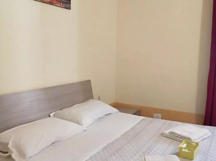 Majatalo Isola Verde Guest House