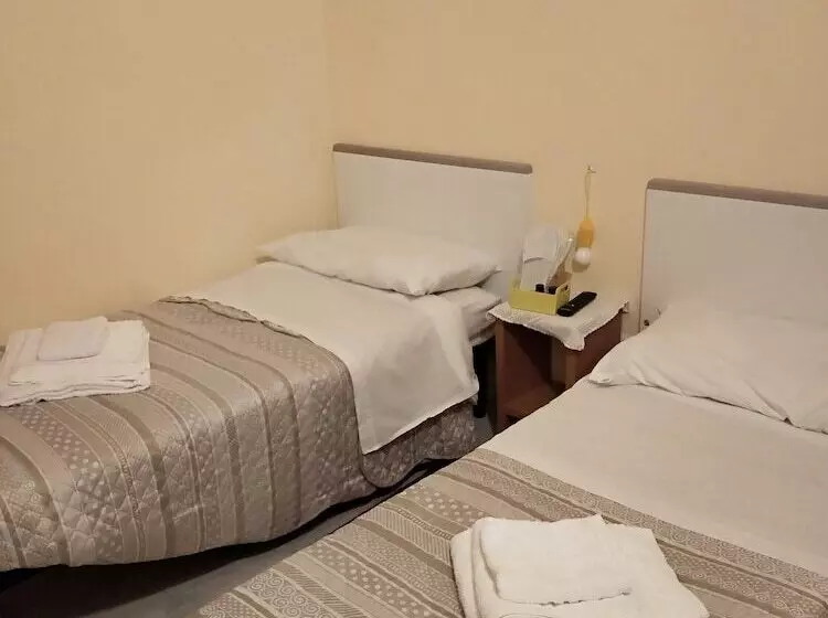 Majatalo Isola Verde Guest House