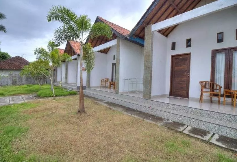Majatalo Kira Cottages