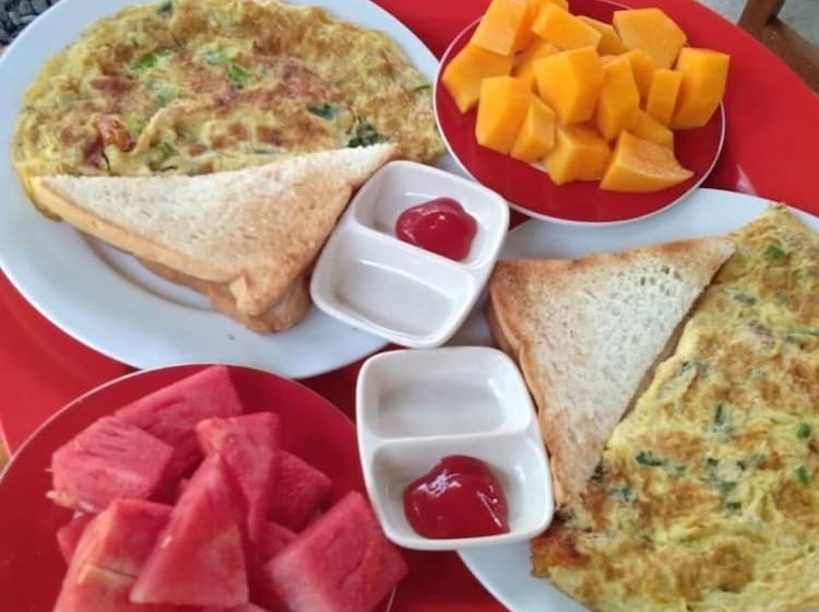 펜션 Kira Cottages