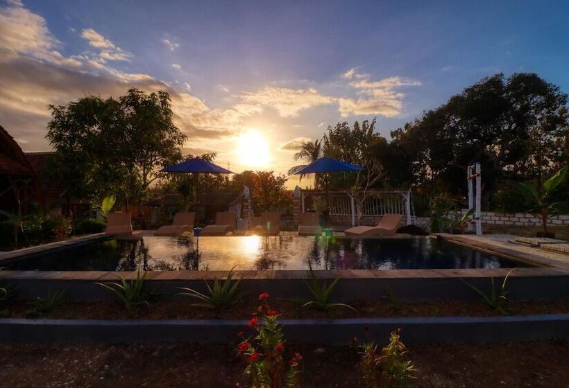 펜션 Kira Cottages