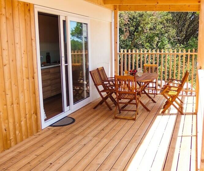 אתר נופש Paradise Village Poljana