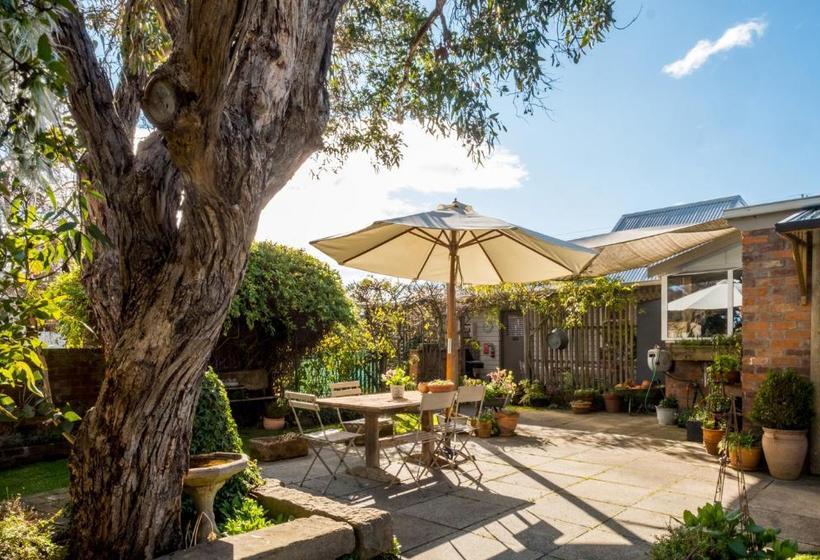 Aggie S Bed & Breakfast