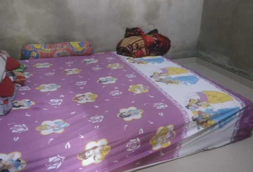 הוסטל Arnymas Homestay Syariah