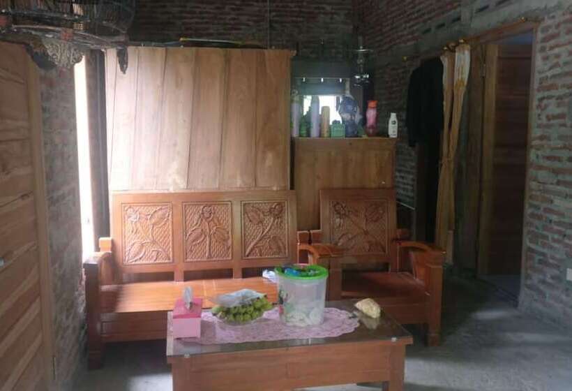 הוסטל Arnymas Homestay Syariah