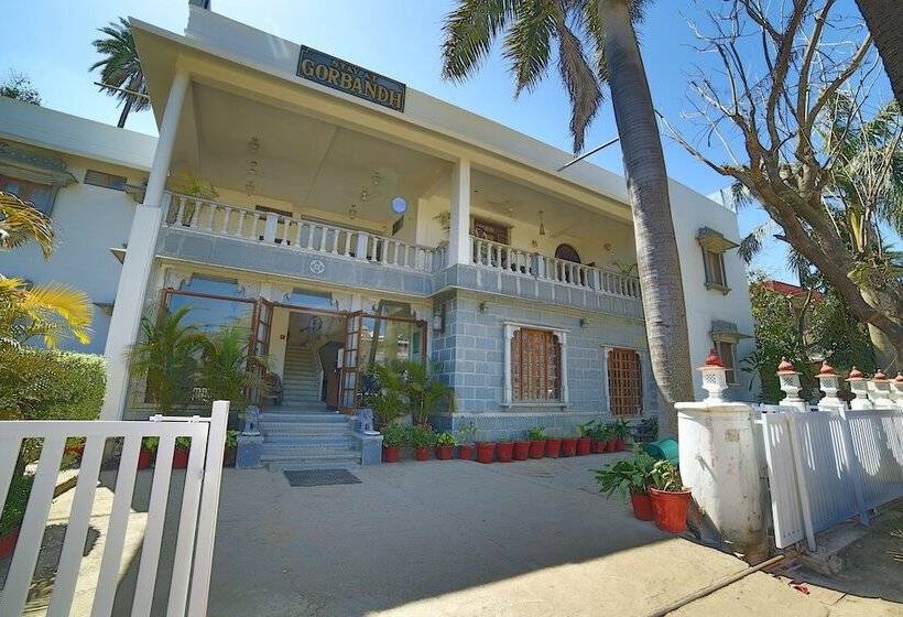 בית מלון כפרי Gorbandh Mount Abu