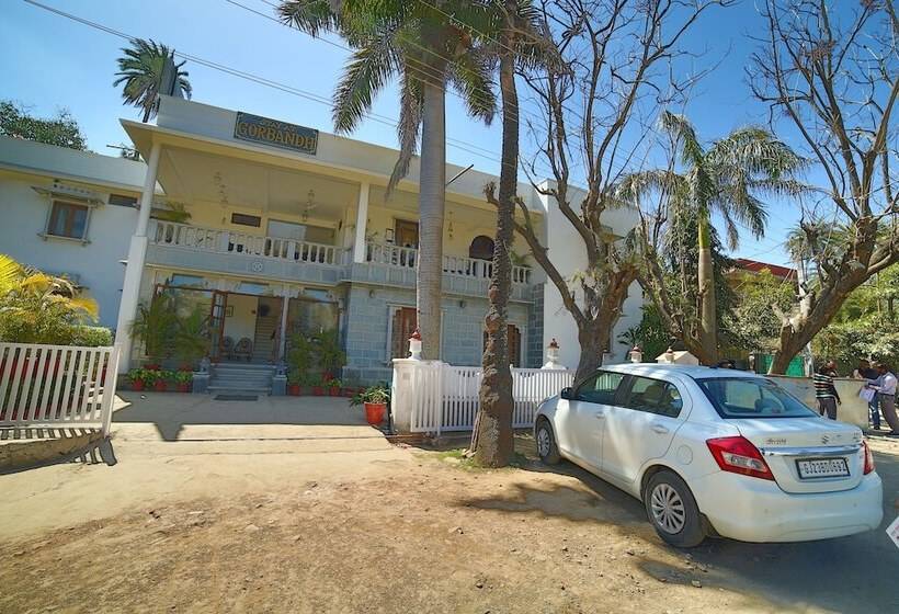 בית מלון כפרי Gorbandh Mount Abu