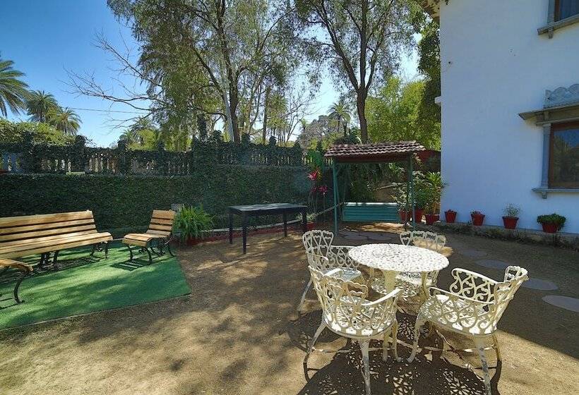 בית מלון כפרי Gorbandh Mount Abu