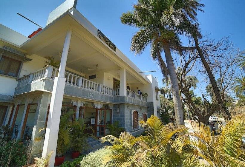 בית מלון כפרי Gorbandh Mount Abu