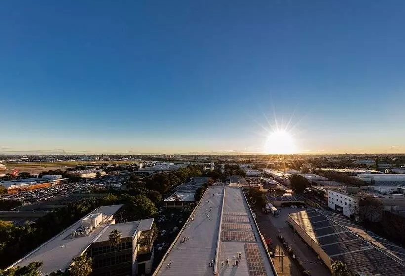 ホテル Meriton Suites Mascot Central