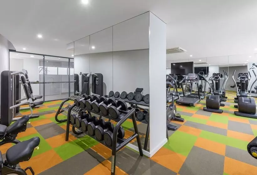 ホテル Meriton Suites Mascot Central