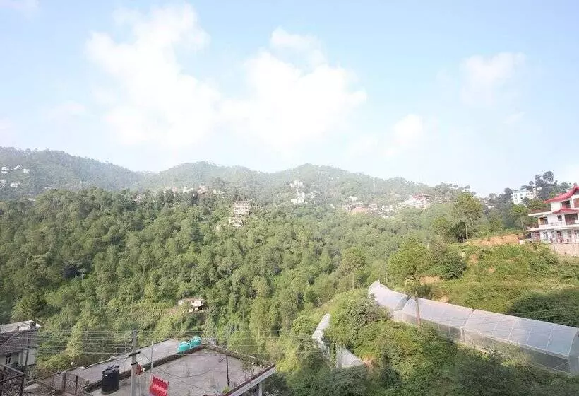 Hotelli Oyo 17174 Home Modern 2bhk Kumarhatti