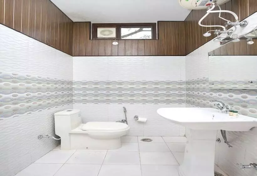 Hotelli Oyo 17174 Home Modern 2bhk Kumarhatti