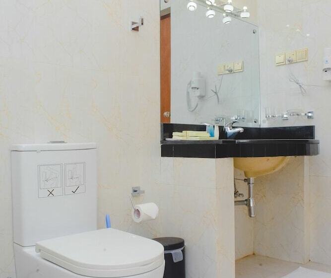 فندق Pearl White Palace