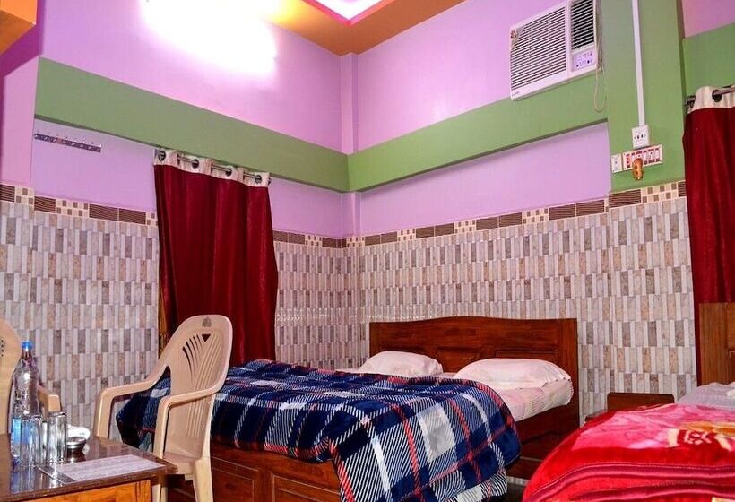 בית מלון כפרי Royal Residency