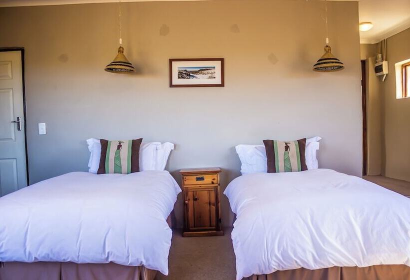 Отель Sani Mountain Escape