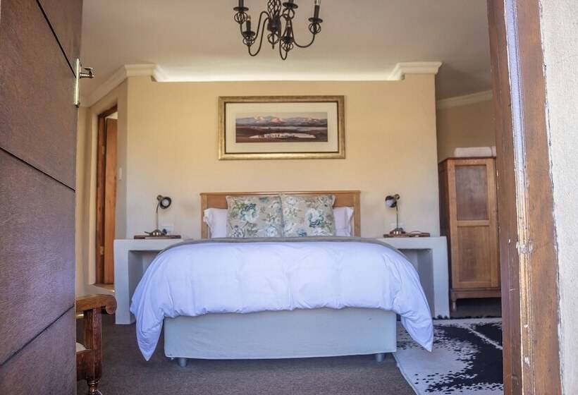 Отель Sani Mountain Escape