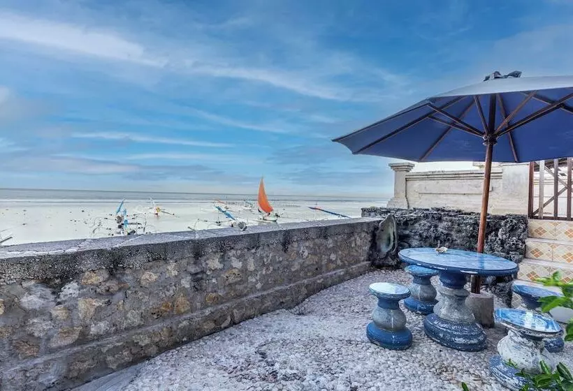 Hotelli Swan Beach Inn