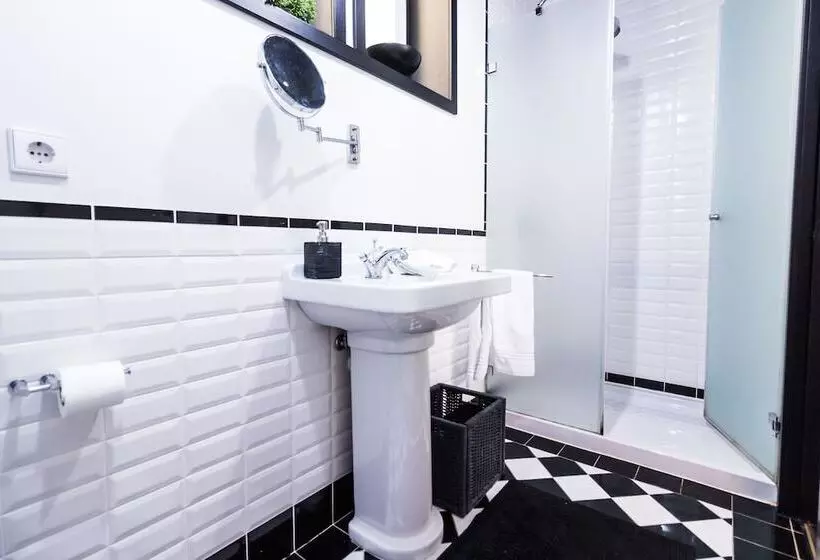 Hotelli Youropo   Torre