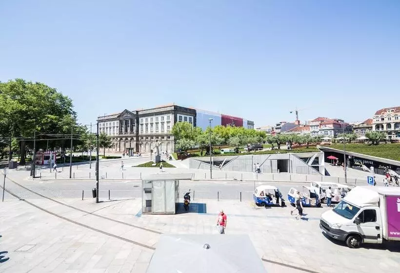 Hotelli Youropo   Torre