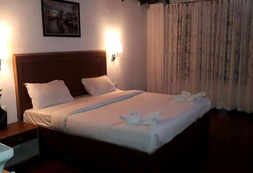 La Flora Beverly Hill Resort