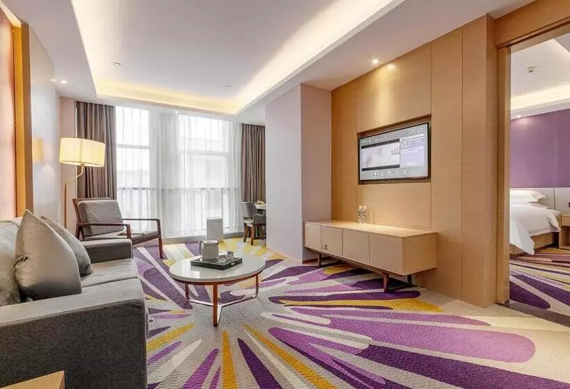 Lavande Hotel Xining Xigang