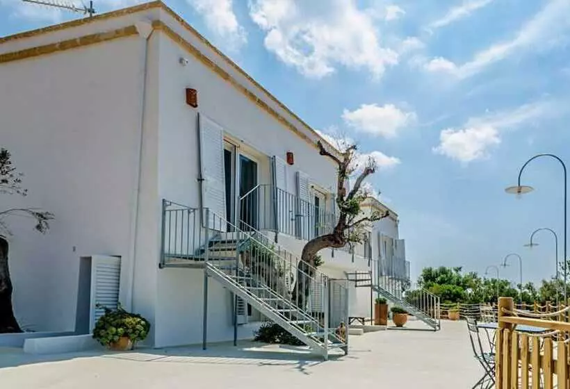 Majatalo Camera Standard In Resort Con Piscina