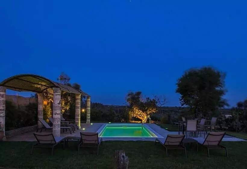 Majatalo Camera Standard In Resort Con Piscina