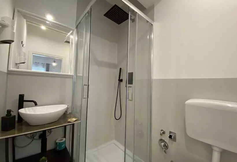 پانسیون Ma&mi Light Rooms