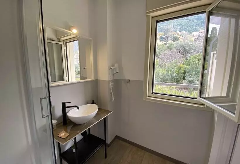 پانسیون Ma&mi Light Rooms