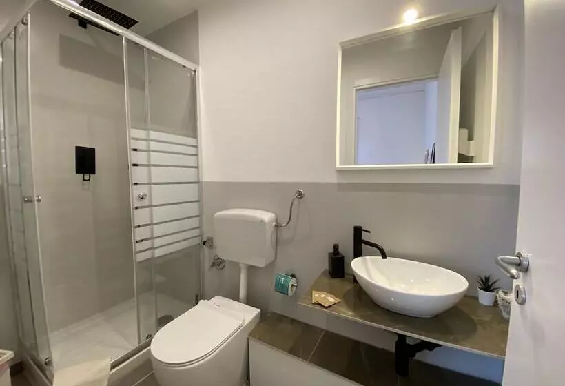 پانسیون Ma&mi Light Rooms