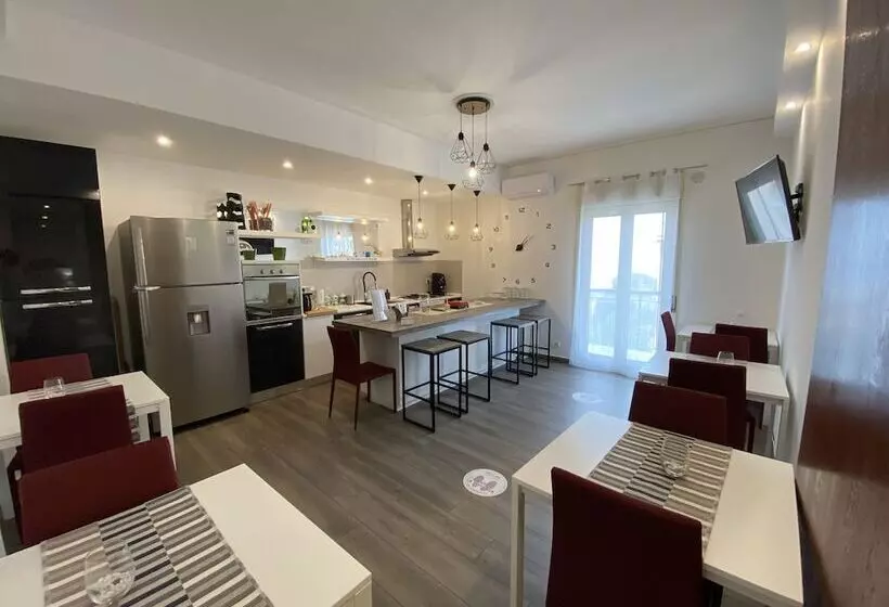 پانسیون Ma&mi Light Rooms