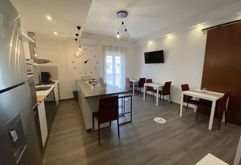 پانسیون Ma&mi Light Rooms