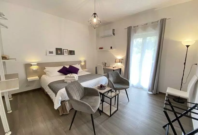 پانسیون Ma&mi Light Rooms