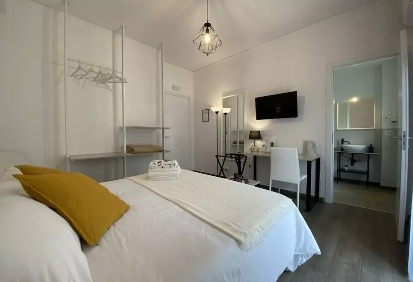 پانسیون Ma&mi Light Rooms