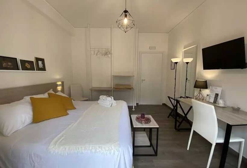 پانسیون Ma&mi Light Rooms