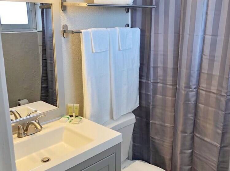 בית מלון כפרי Daytona Inn Studios