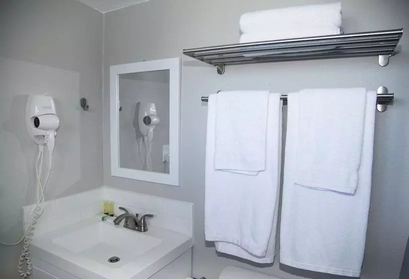 酒店 Daytona Inn Studios